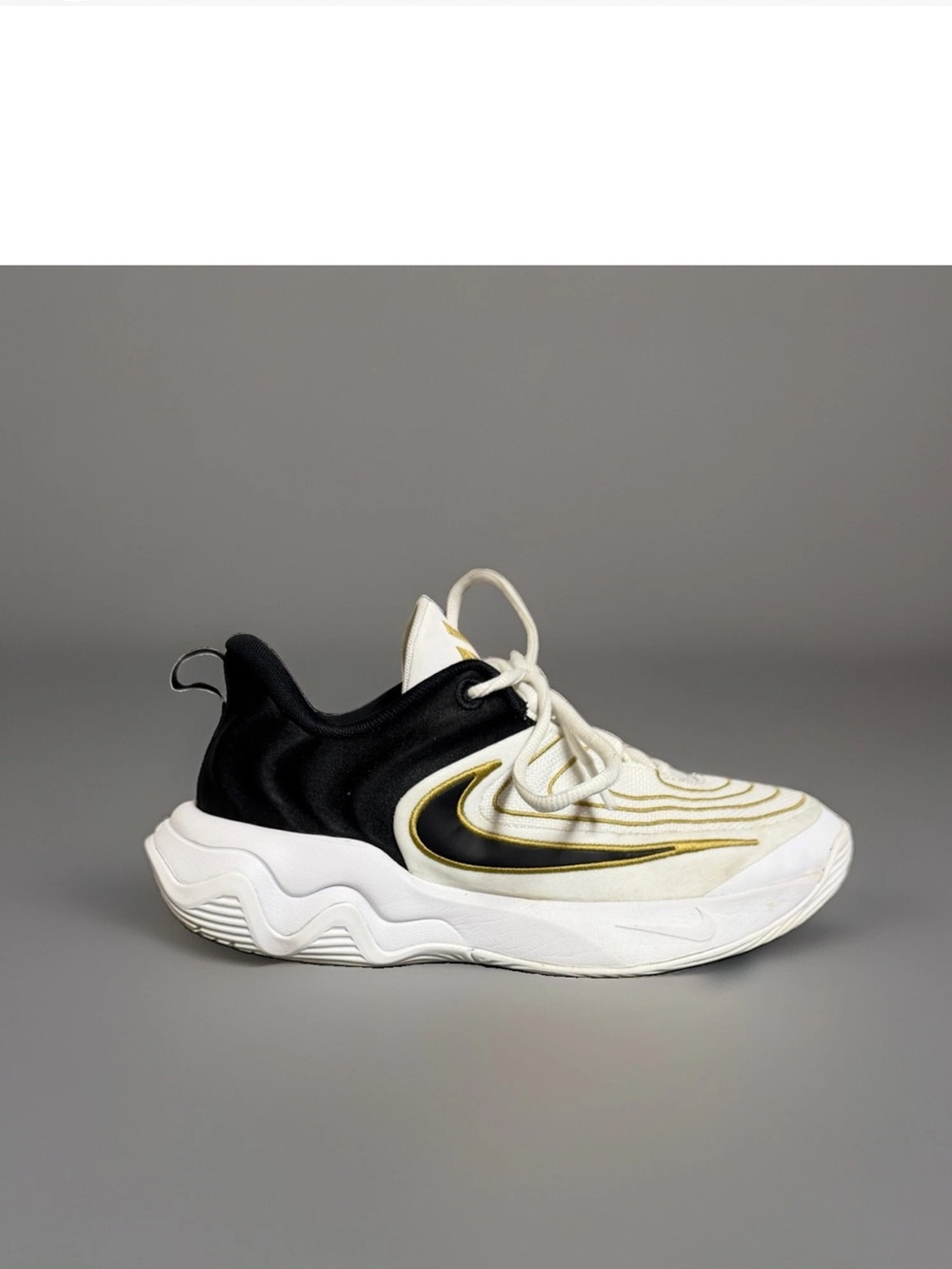 Nike Giannis Immortality Iv Women's White Basketball Shoes Size 7.5-8